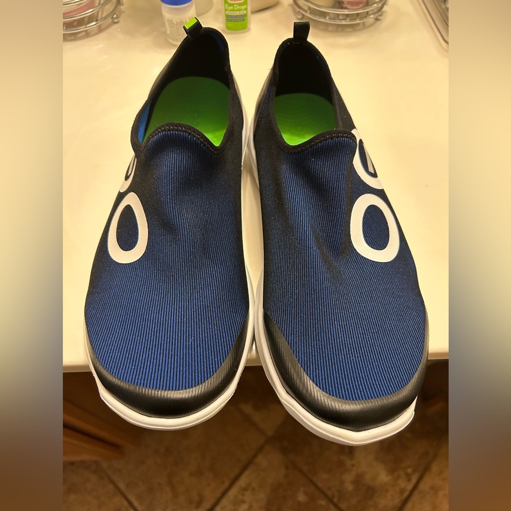 Brand New OOFOS OOMG Sport Navy Blue Mens Shoes